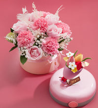 Load image into Gallery viewer, &quot;Luscious Flora Set&quot; Mother&#39;s Day Cake and Flower Bouquet (Self-pickup only)
