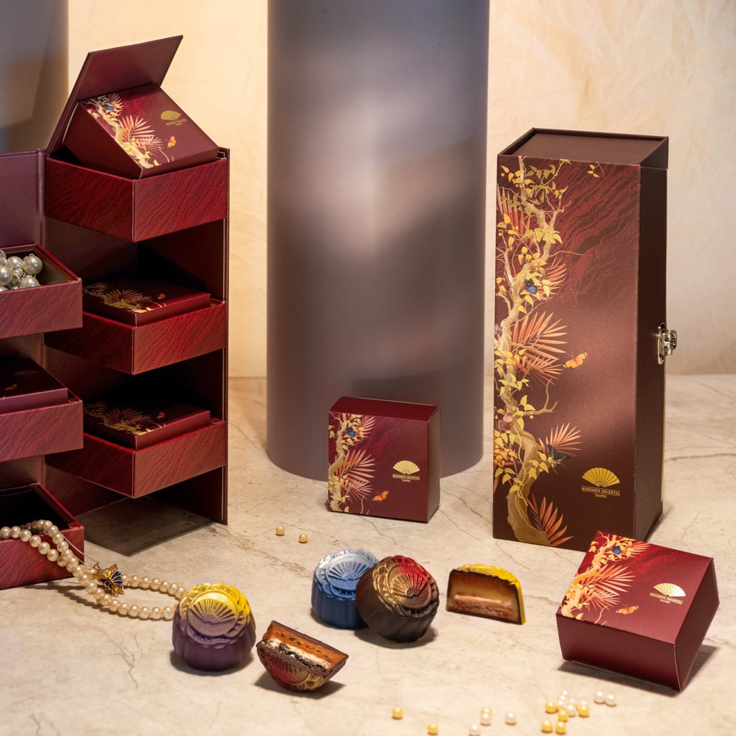 Artisan Crafted Chocolate Mooncake Gift Box (6 Pieces)