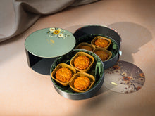 Load image into Gallery viewer, Cantonese Mooncake Gift Box (6 Pieces)
